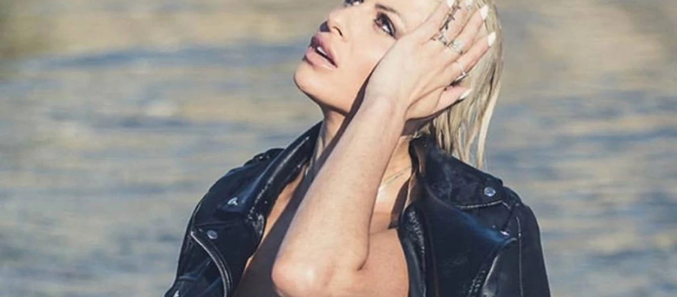 My Style Rocks: «Έκαψε» καρδιές η Ευρυδίκη Παπαδοπούλου έκανε εμφάνιση... χωρίς σουτιέν! (βίντεο)